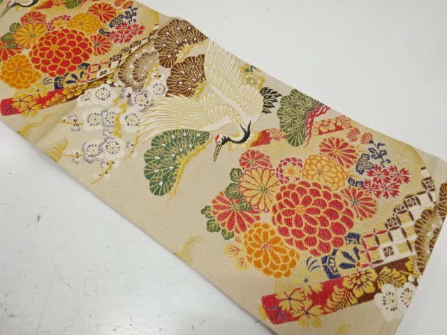  アンティーク　巻物に鶴・松・梅・菊模様織り出し丸帯（着用可）